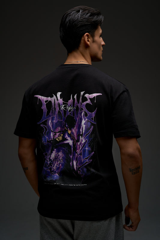 Model wearing the black Sung Jinwoo armor tee - back view with large purple Divine Reps graphic